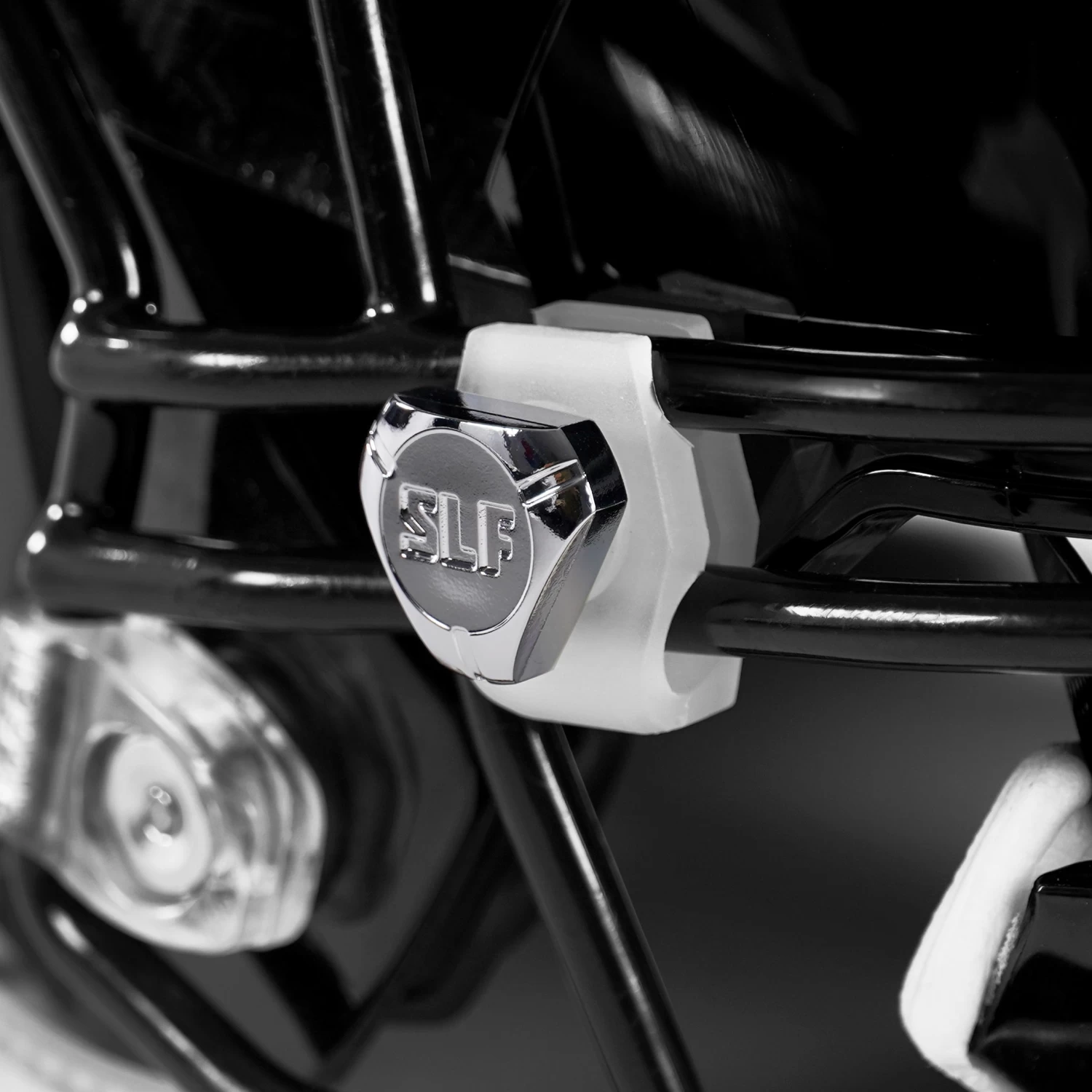 Chrome Silver Football Helmet Visor Quick Clips - Image 3